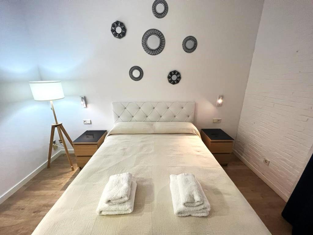 Flor Habitaciones Barcelona Bagian luar foto